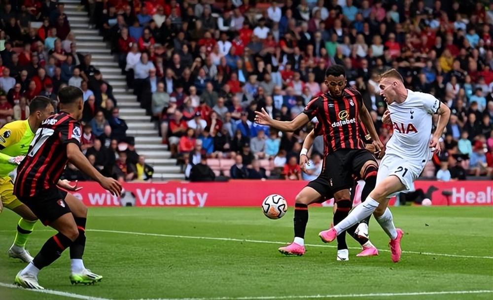  热刺青年军爆发，孔蒂战术收奇效  